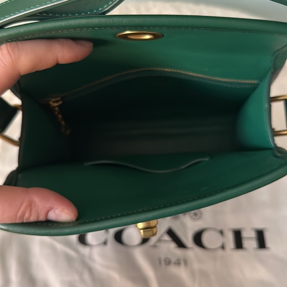 Coach Geometric Turnlock Bag - Picture 4 of 8